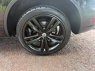 Used 2014 Volkswagen Touareg R-Line Black - Interior and Exterior details 14