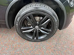 Used 2014 Volkswagen Touareg R-Line Black - Interior and Exterior details 15