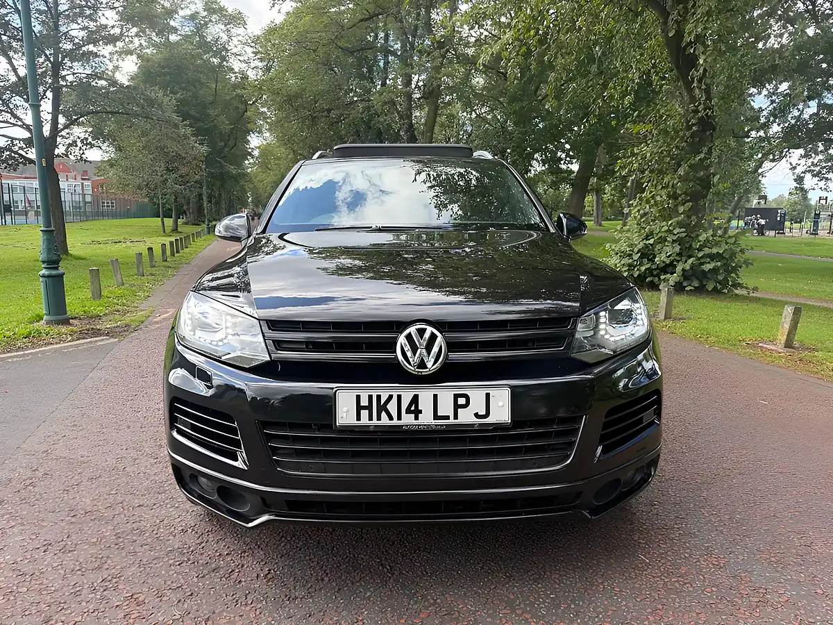 Used 2014 Volkswagen Touareg R-Line Black - Interior and Exterior details 8