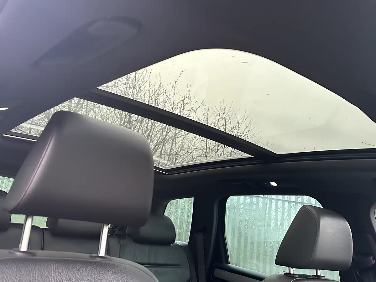 Used 2014 Volkswagen Touareg R-Line Black - Interior and Exterior details 11