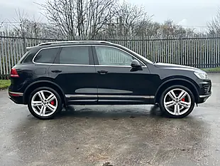Used 2014 Volkswagen Touareg R-Line Black - Interior and Exterior details 5