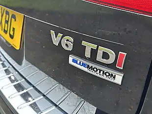 Used 2014 Volkswagen Touareg R-Line Black - Interior and Exterior details 9