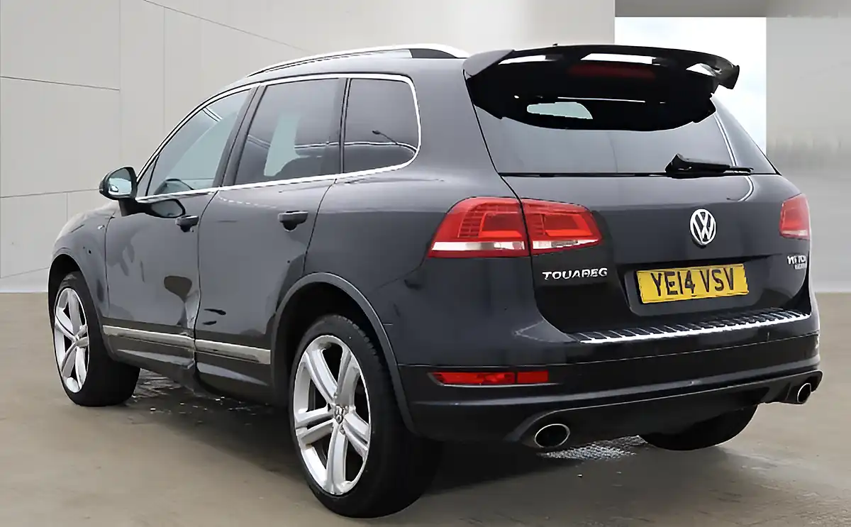 Used 2014 Volkswagen Touareg R-Line Black - Interior and Exterior details 5