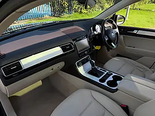 Used 2014 Volkswagen Touareg R-Line Black - Interior and Exterior details 10