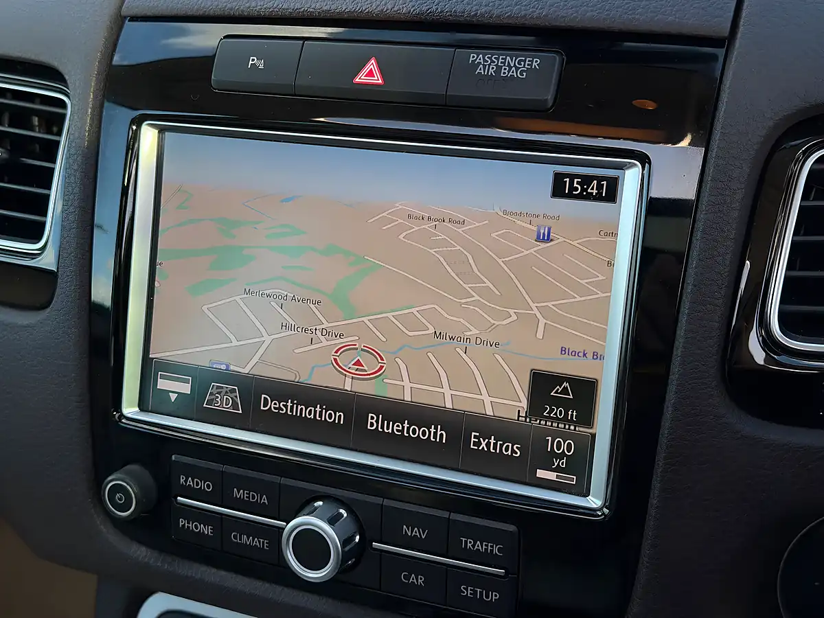 Used 2014 Volkswagen Touareg R-Line Black - Interior and Exterior details 15