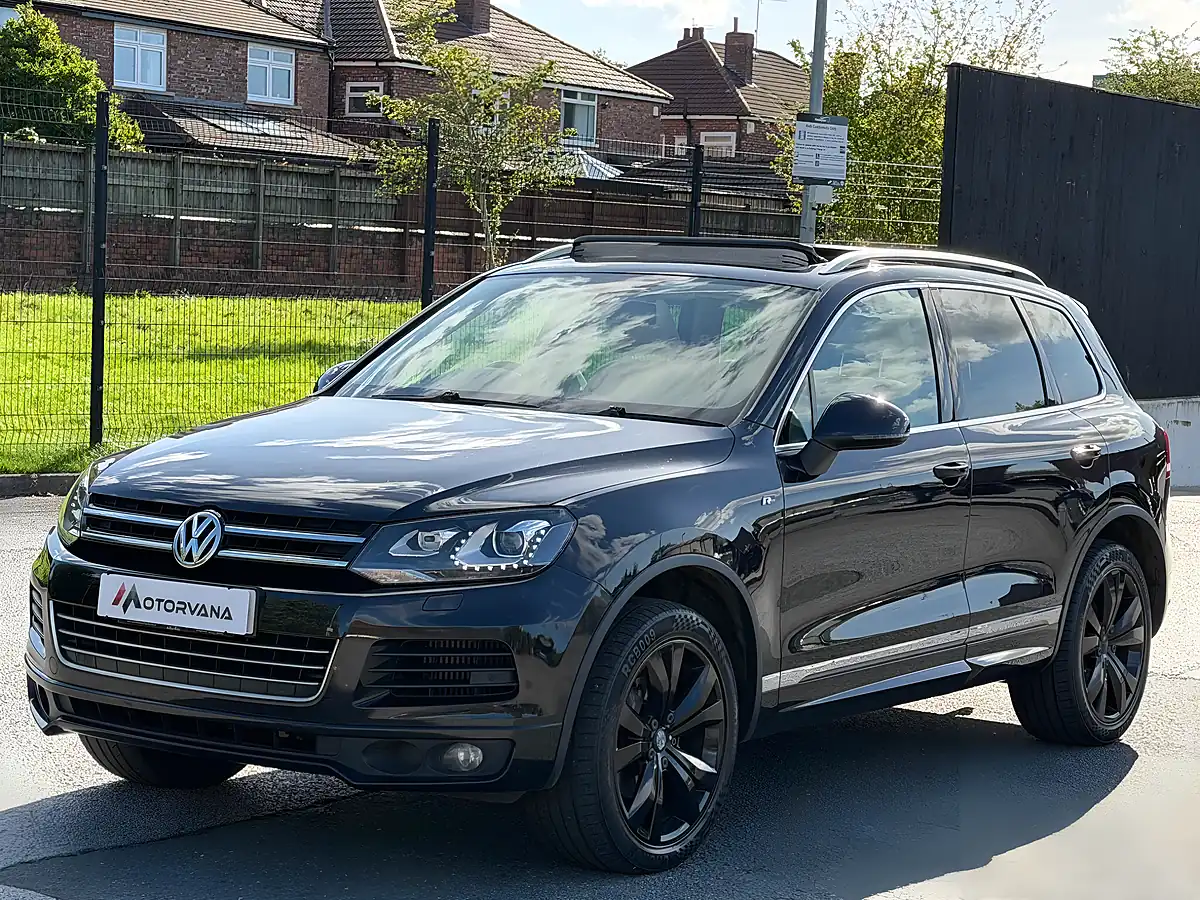 Used 2014 Volkswagen Touareg R-Line Black - Interior and Exterior details 6