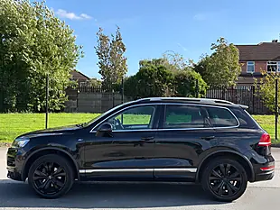 Used 2014 Volkswagen Touareg R-Line Black - Interior and Exterior details 7