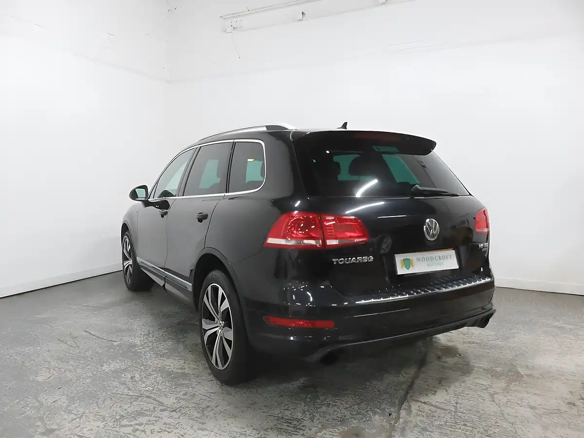 Used 2014 Volkswagen Touareg R-Line Black - Interior and Exterior details 5