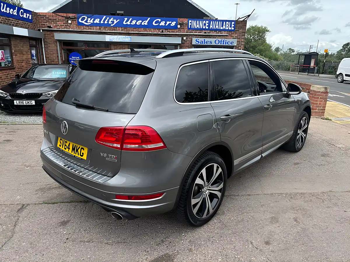 Used 2014 Volkswagen Touareg R-Line Grey - Interior and Exterior details 10
