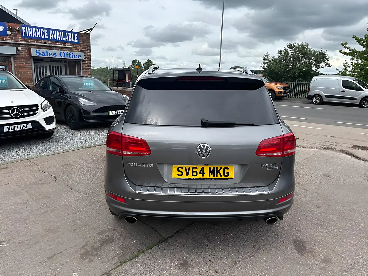 Used 2014 Volkswagen Touareg R-Line Grey - Interior and Exterior details 11