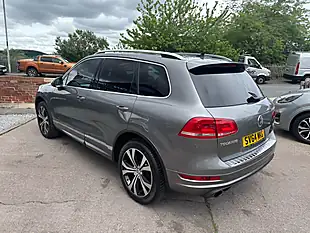 Used 2014 Volkswagen Touareg R-Line Grey - Interior and Exterior details 6