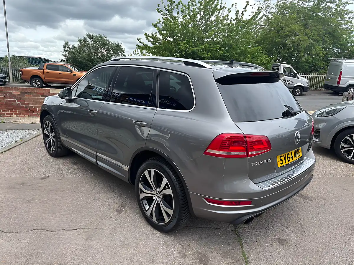 Used 2014 Volkswagen Touareg R-Line Grey - Interior and Exterior details 6