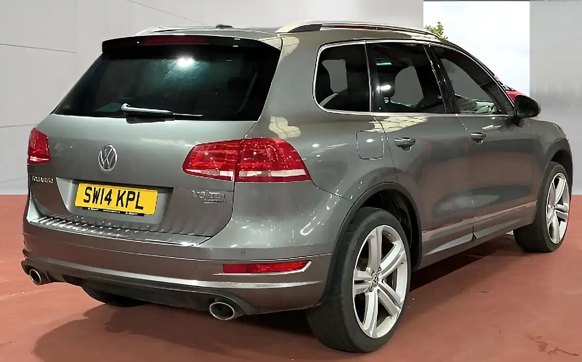 Used 2014 Volkswagen Touareg R-Line Grey - Interior and Exterior details 3
