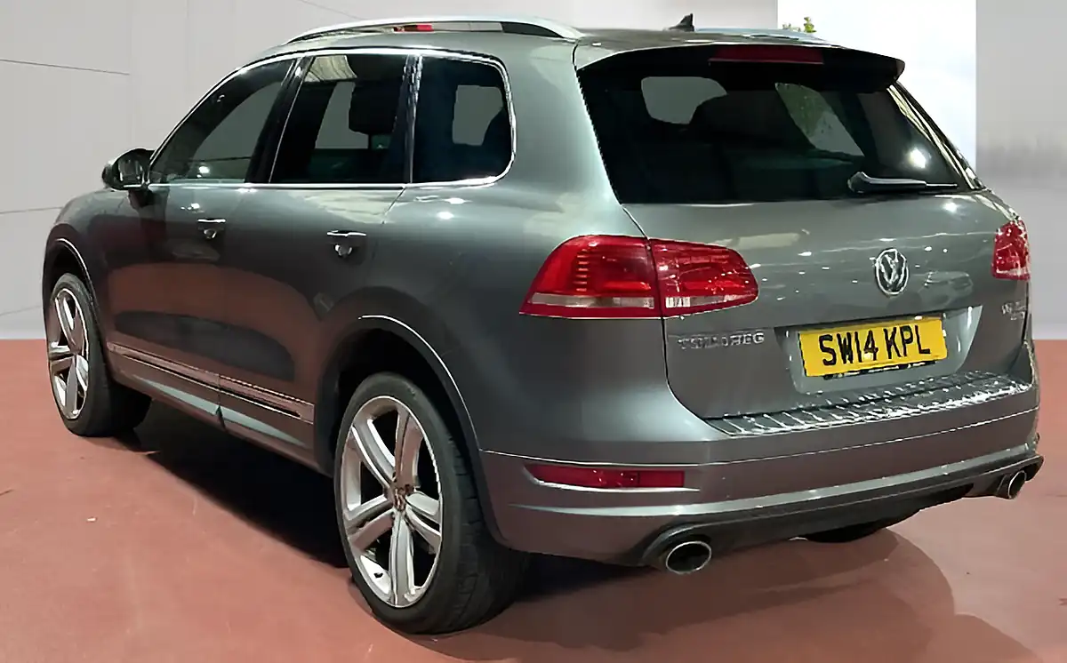 Used 2014 Volkswagen Touareg R-Line Grey - Interior and Exterior details 6
