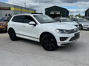 Used 2014 Volkswagen Touareg R-Line White - Interior and Exterior details 2