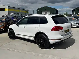 Used 2014 Volkswagen Touareg R-Line White - Interior and Exterior details 5