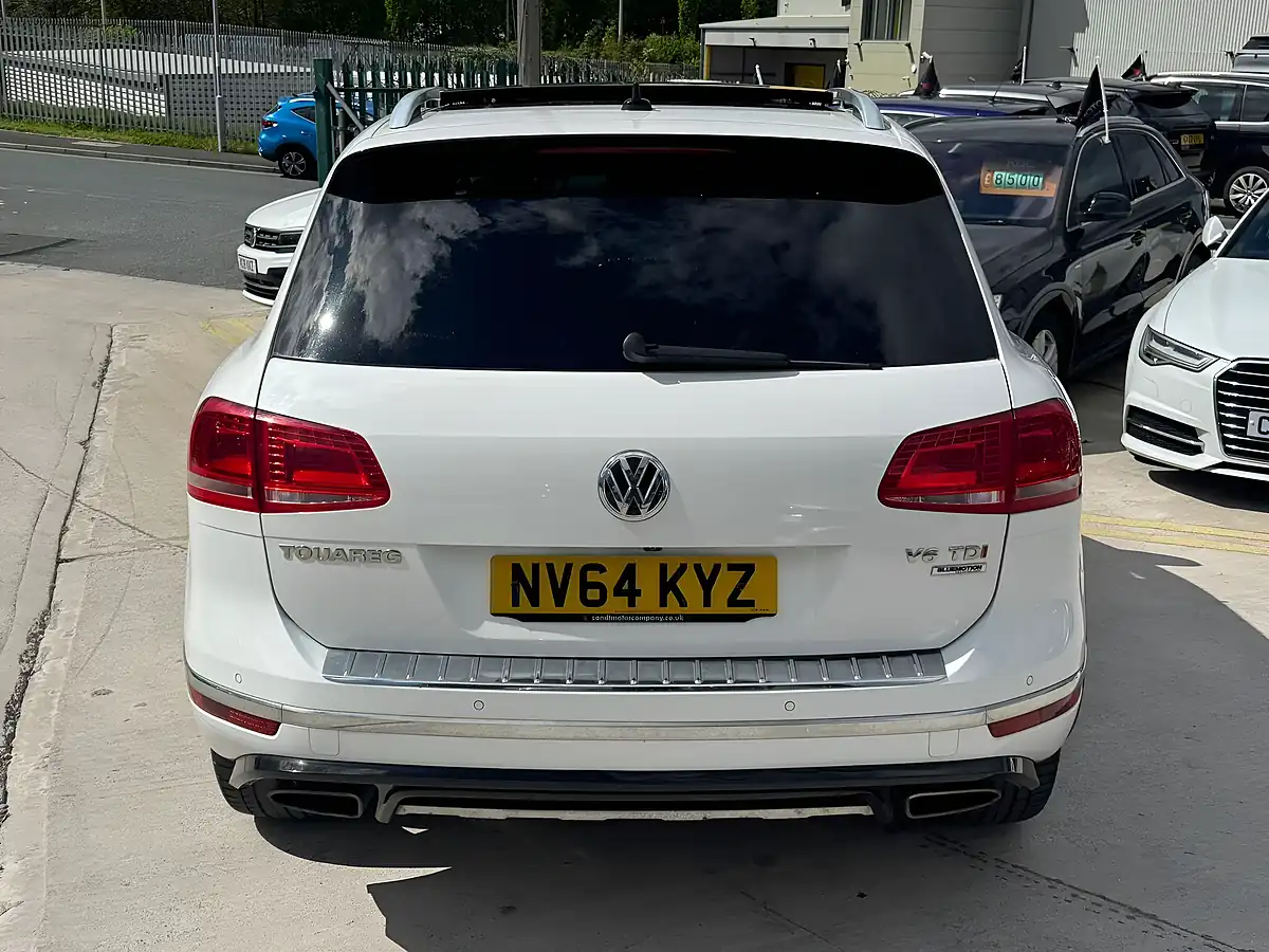 Used 2014 Volkswagen Touareg R-Line White - Interior and Exterior details 9