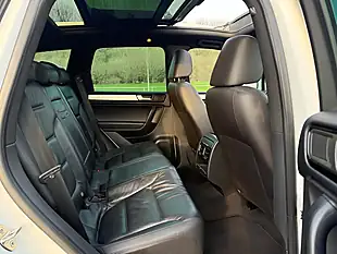 Used 2014 Volkswagen Touareg R-Line White - Interior and Exterior details 10