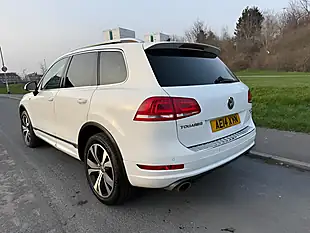 Used 2014 Volkswagen Touareg R-Line White - Interior and Exterior details 3