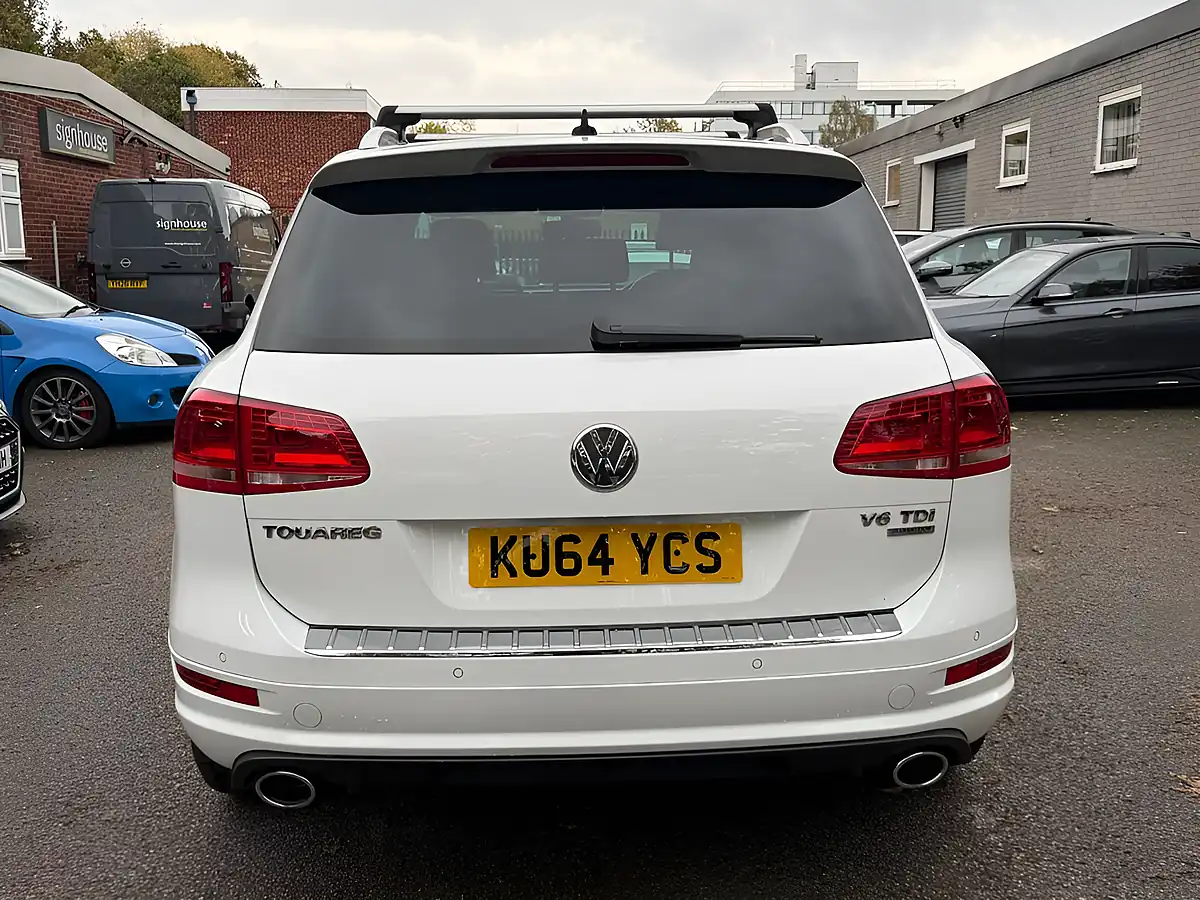 Used 2014 Volkswagen Touareg R-Line White - Interior and Exterior details 10