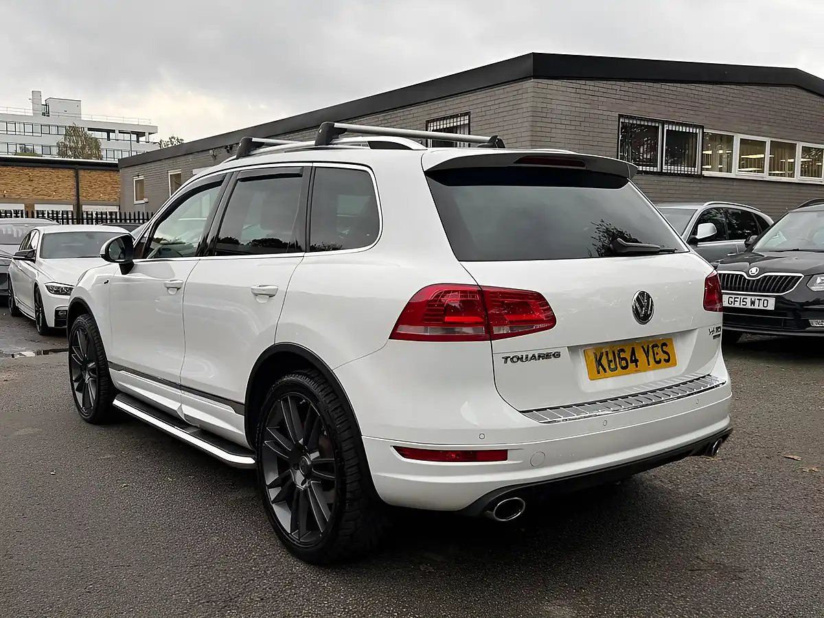 Used 2014 Volkswagen Touareg R-Line White - Interior and Exterior details 4