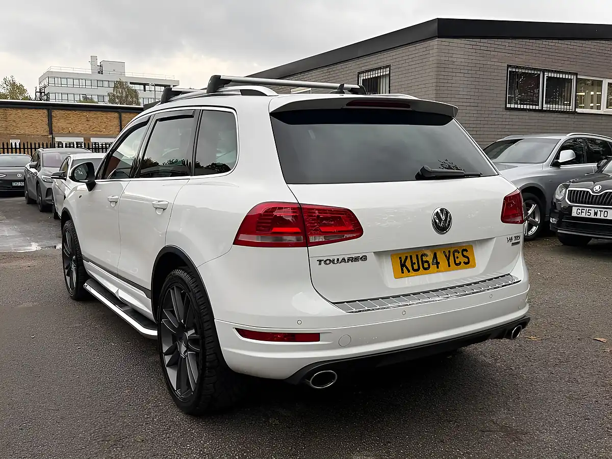 Used 2014 Volkswagen Touareg R-Line White - Interior and Exterior details 8