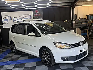 Used 2014 Volkswagen Touran Bluemotion Tech Sport White - Interior and Exterior details 8