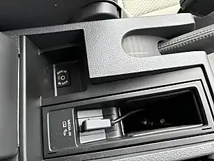 Used 2014 Volkswagen Touran Se Black - Interior and Exterior details 14