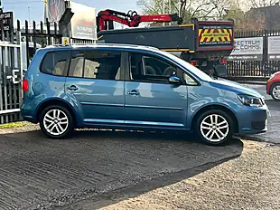 Used 2014 Volkswagen Touran Se Blue - Interior and Exterior details 10