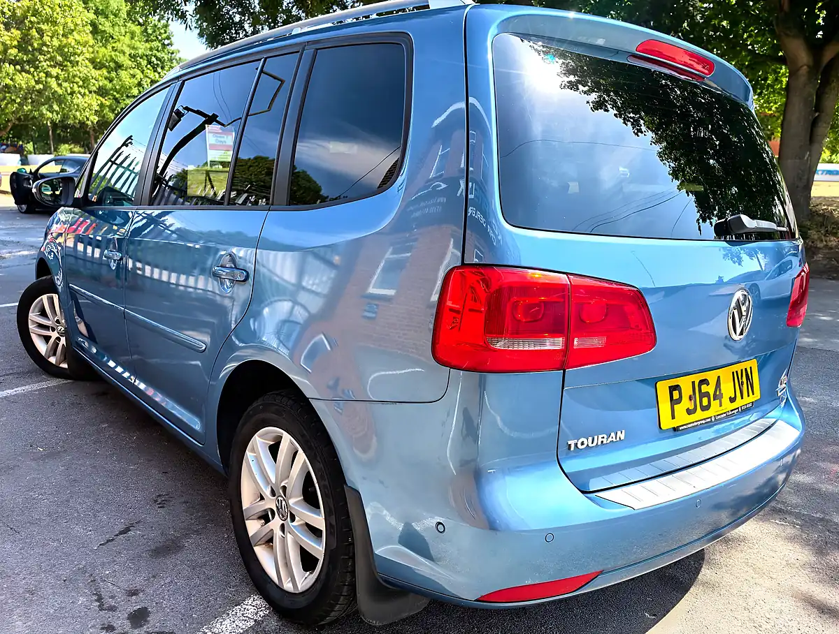 Used 2014 Volkswagen Touran Se Bluemotion Technology Blue - Interior and Exterior details 3