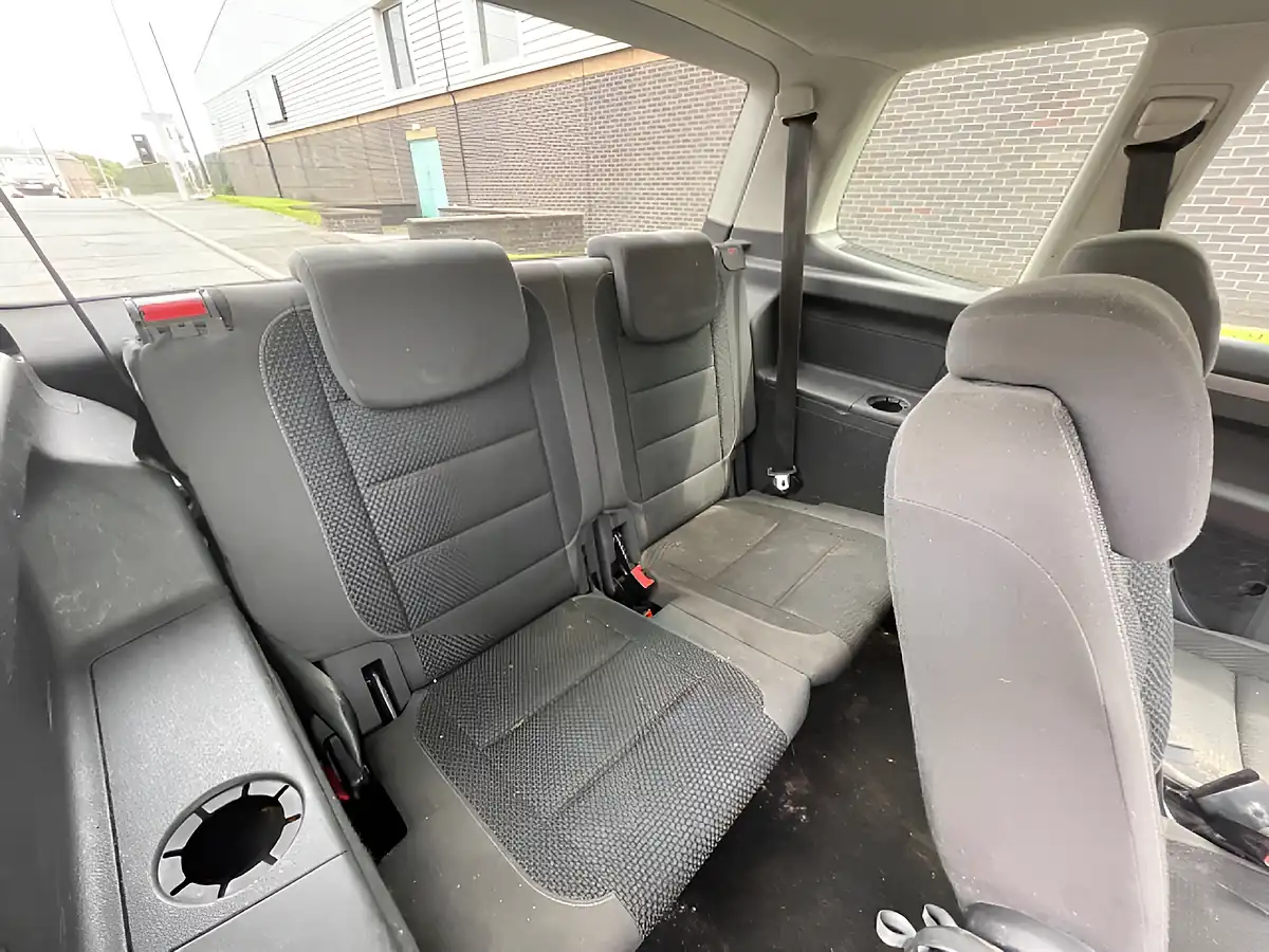 Used 2014 Volkswagen Touran Se Euro 5 Silver - Interior and Exterior details 13
