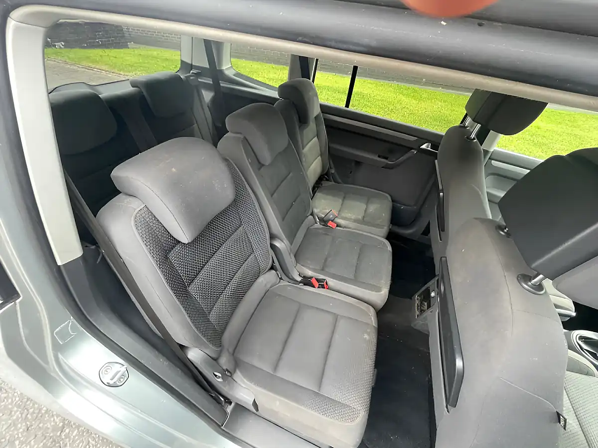 Used 2014 Volkswagen Touran Se Euro 5 Silver - Interior and Exterior details 14