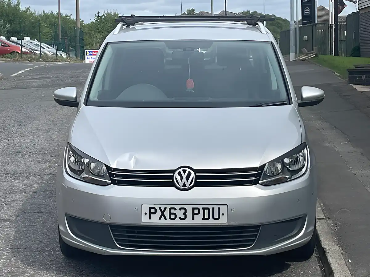 Used 2014 Volkswagen Touran Se Euro 5 Silver - Interior and Exterior details 2