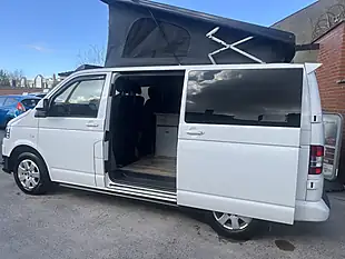 Used 2014 Volkswagen Transporter Camper White - Interior and Exterior details 12