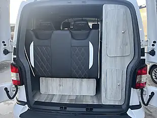 Used 2014 Volkswagen Transporter Camper White - Interior and Exterior details 17