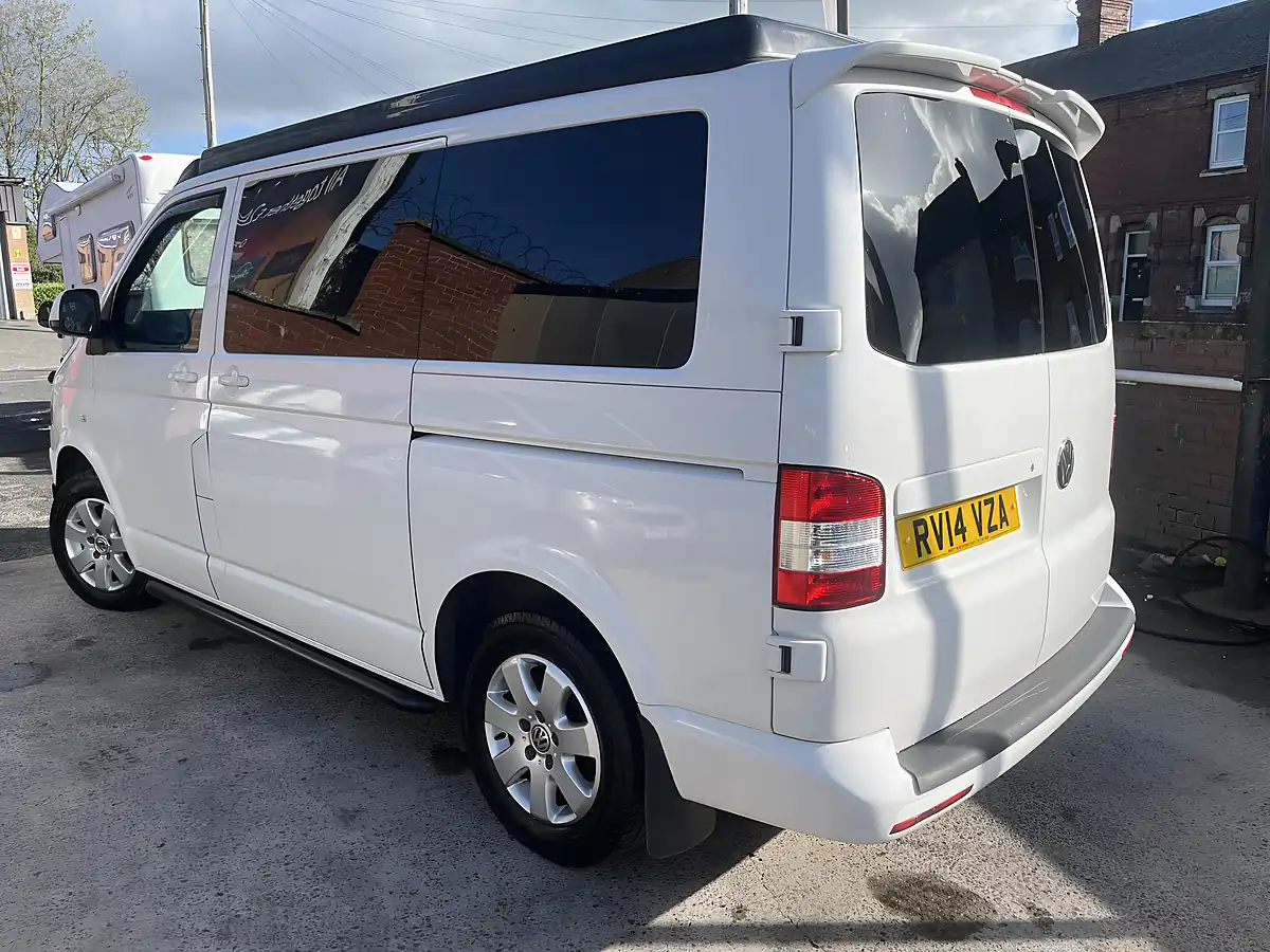 Used 2014 Volkswagen Transporter Camper White - Interior and Exterior details 7