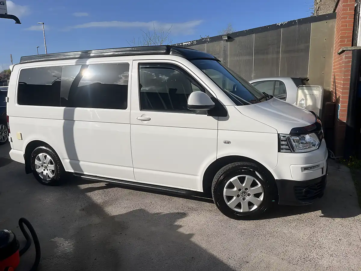 Used 2014 Volkswagen Transporter Camper White - Interior and Exterior details 8