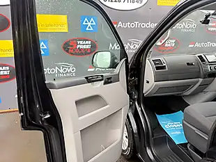 Used 2014 Volkswagen Transporter Highline Black - Interior and Exterior details 20
