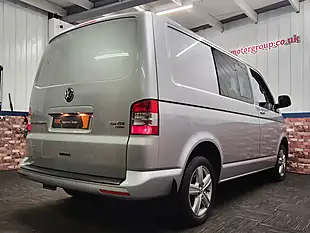 Used 2014 Volkswagen Transporter Highline Kombi Reflex Silver - Interior and Exterior details 17