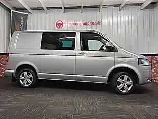 Used 2014 Volkswagen Transporter Highline Kombi Reflex Silver - Interior and Exterior details 2