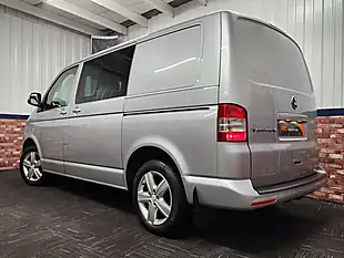 Used 2014 Volkswagen Transporter Highline Kombi Reflex Silver - Interior and Exterior details 4