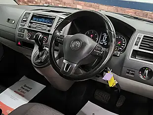 Used 2014 Volkswagen Transporter Highline Kombi Reflex Silver - Interior and Exterior details 6