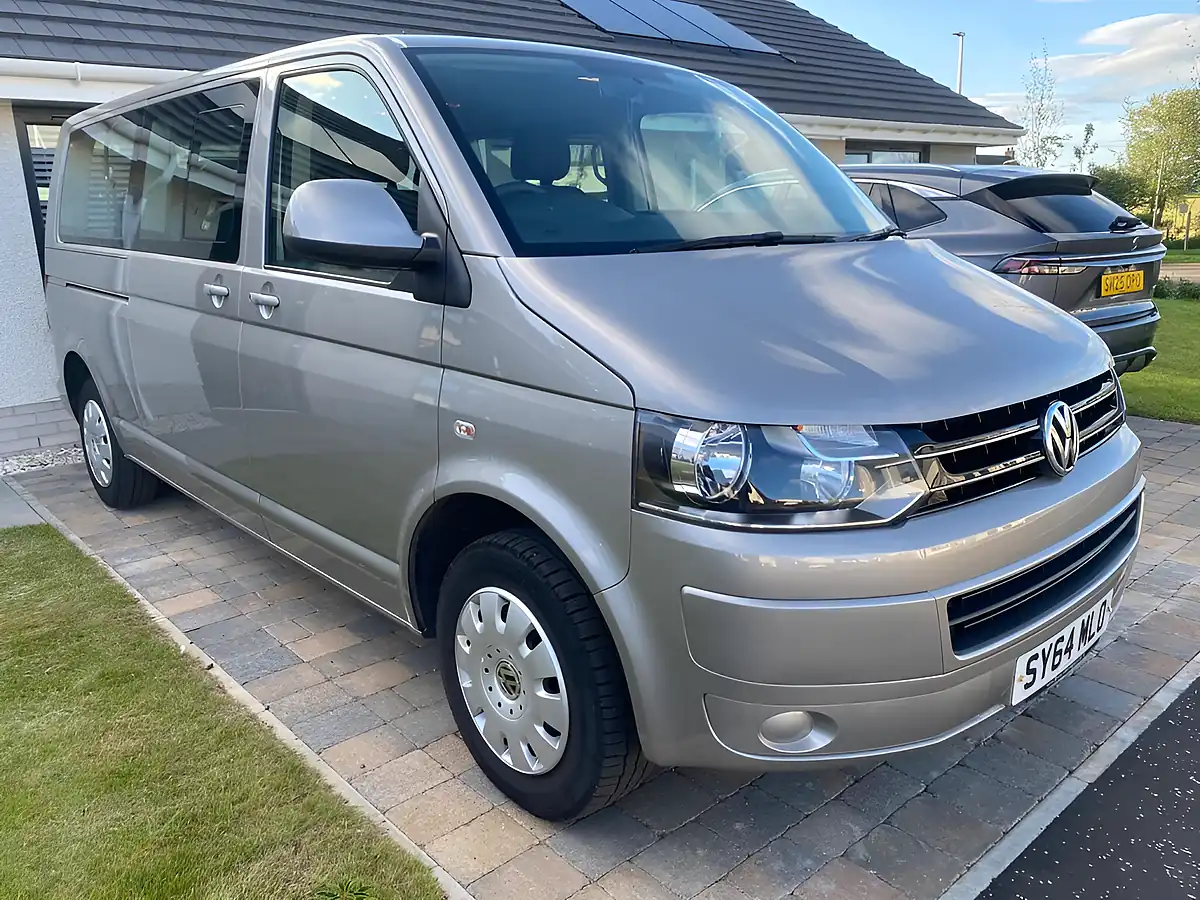 Used 2014 Volkswagen Transporter Shuttle Se L3 H1 Beige - Front View