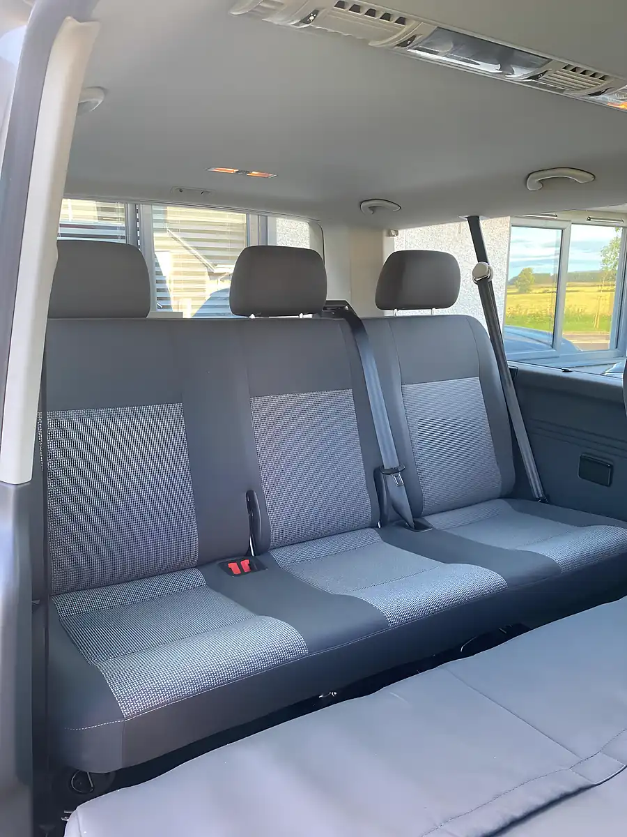 Used 2014 Volkswagen Transporter Shuttle Se L3 H1 Beige - Interior and Exterior details 9