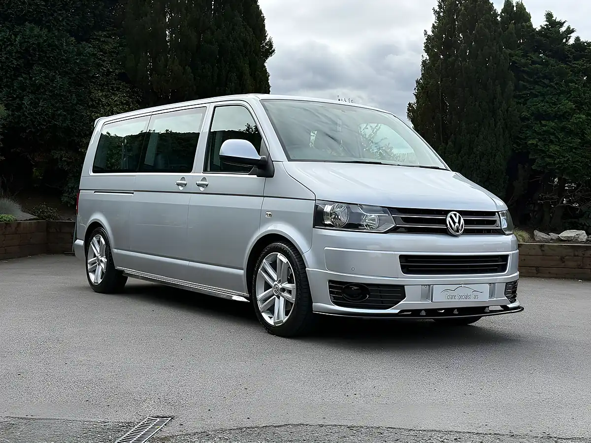 Used 2014 Volkswagen Transporter Shuttle Se Silver - Interior and Exterior details 7