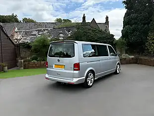 Used 2014 Volkswagen Transporter Shuttle Se Silver - Interior and Exterior details 9