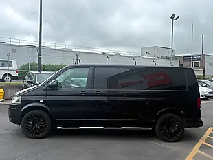 Used 2014 Volkswagen Transporter Shuttle T32 Se Black - Interior and Exterior details 4