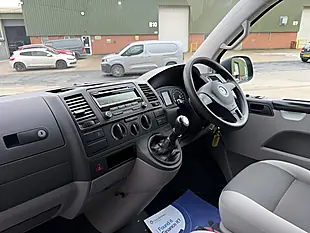 Used 2014 Volkswagen Transporter Startline White - Interior and Exterior details 17