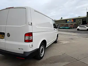 Used 2014 Volkswagen Transporter Startline White - Interior and Exterior details 19