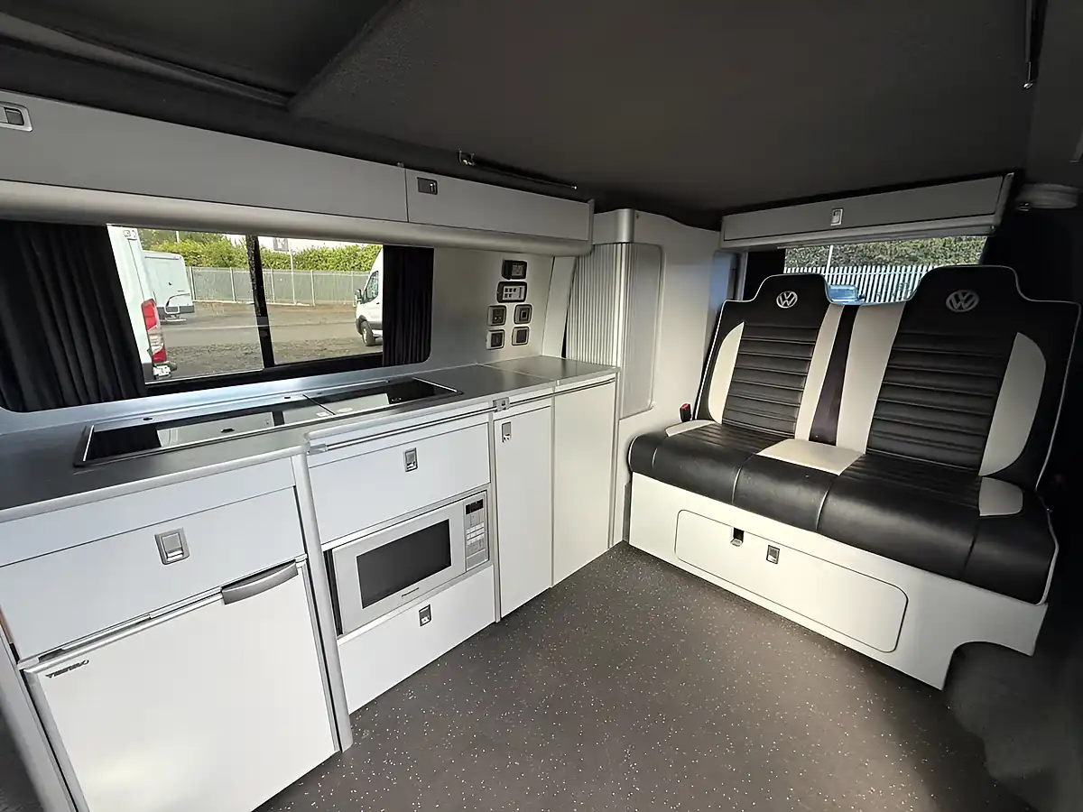 Used 2014 Volkswagen Transporter T30 Campervan Black - Interior and Exterior details 11